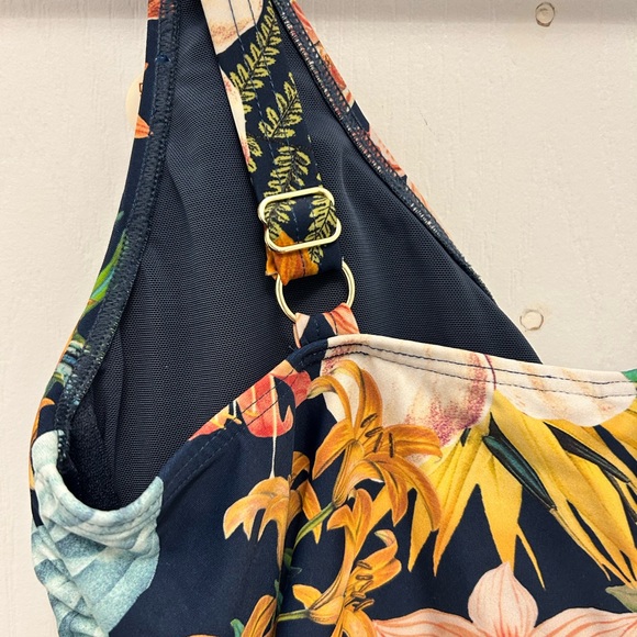 New! Artesands Into the Saltu Hayes Underwire One Piece | 12 - Picture 8 of 10